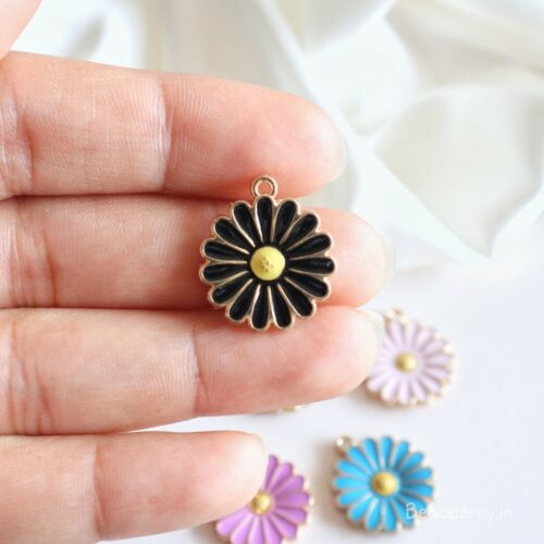 Black Daisy Charm