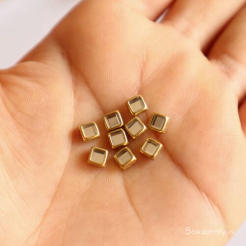 Kundan Stones-Square Shape | Size: 4mm | Pack Of 10gms