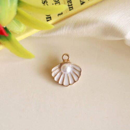Pearl Studded Sea Shell Charm/Pendant