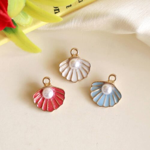Pearl Studded Sea Shell Charm/Pendant