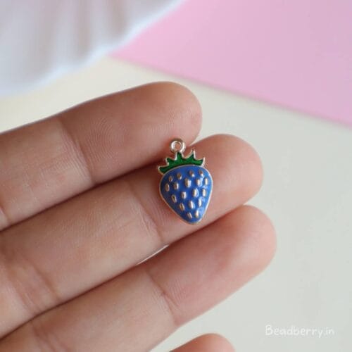 Small Strawberry Charm/Pendants