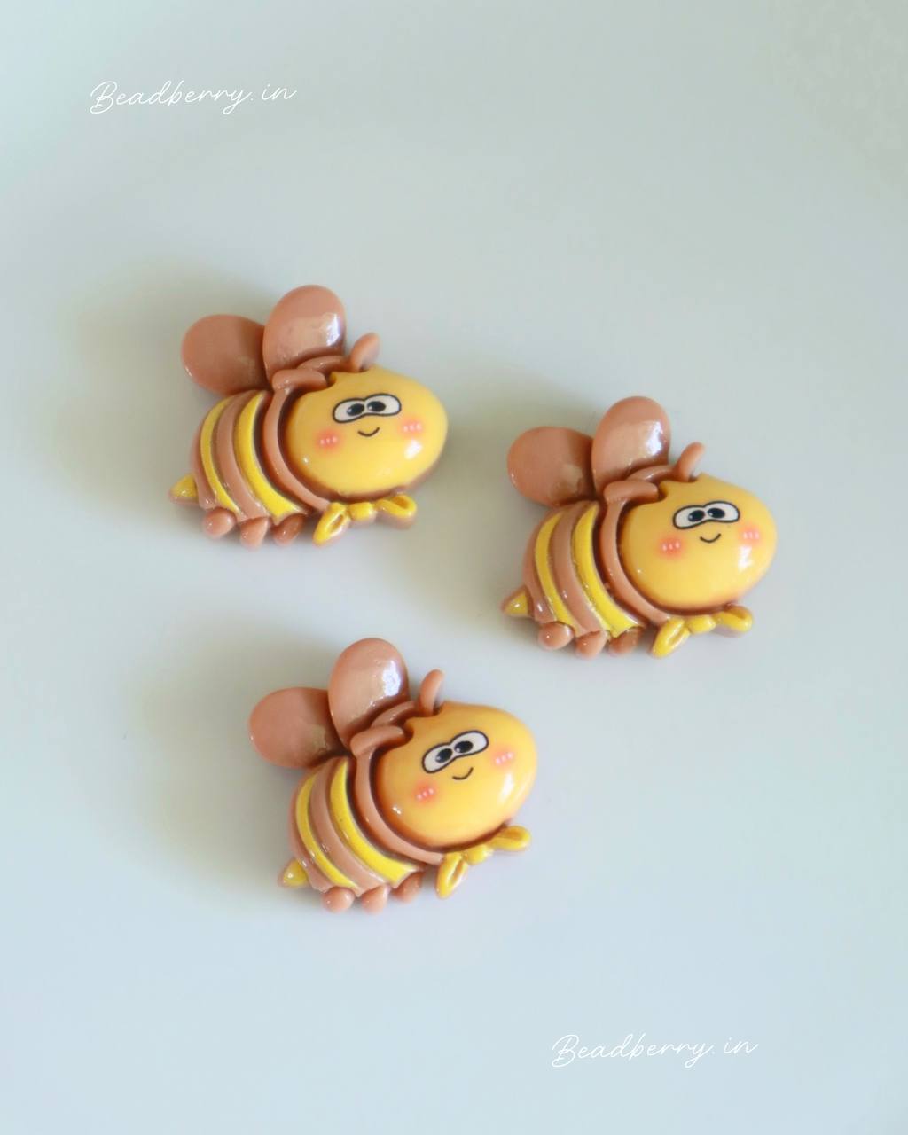 Bumble Bee Flatback Charm